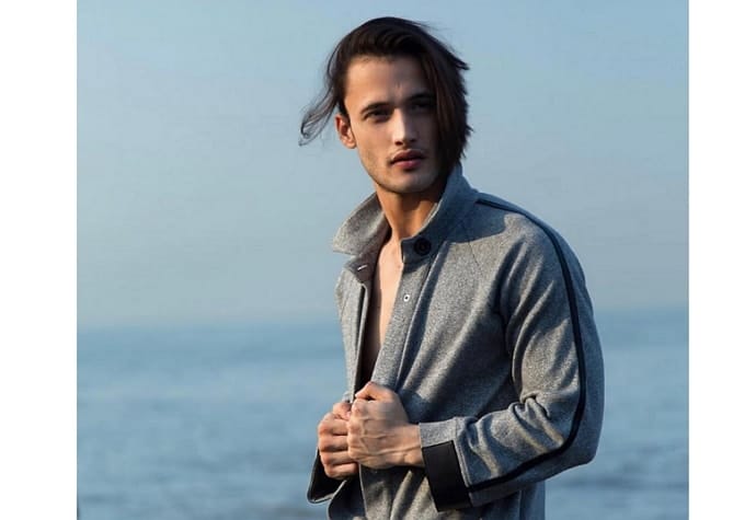Asim Riaz Wiki, Age, Girlfriend, Wife, Family, Biography & More - TheWikiFeed Asim Riaz Wiki, Age, Girlfriend, Wife, Family, Biography & More - TheWikiFeed