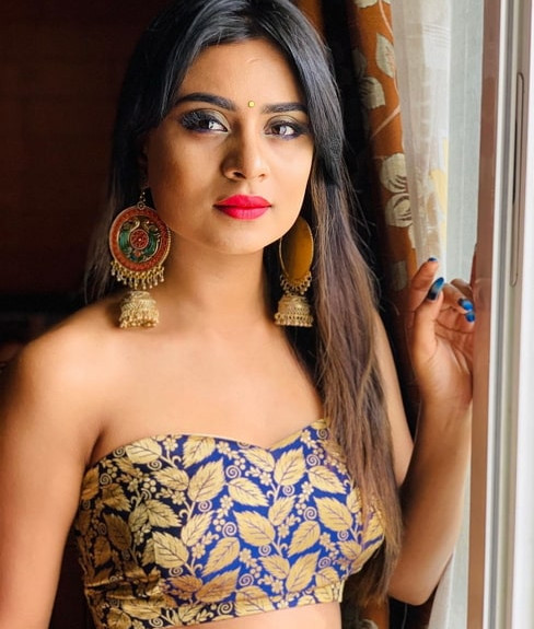 deepika das