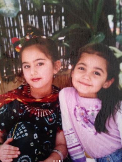 vedika pinto with sara ali khan