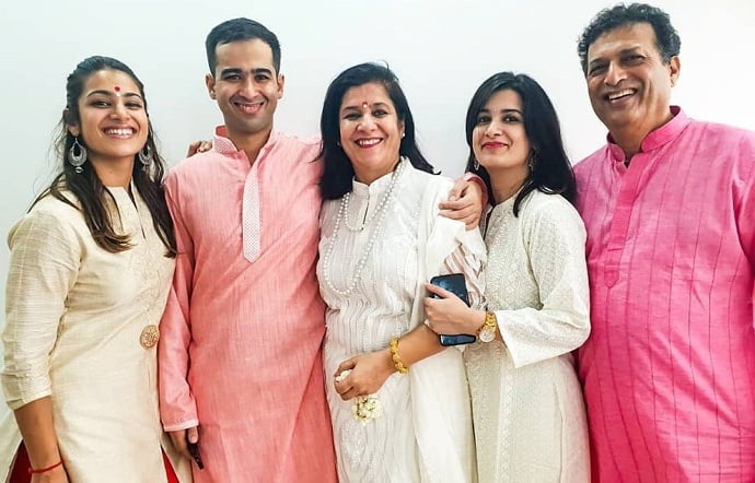 arushi chawla family