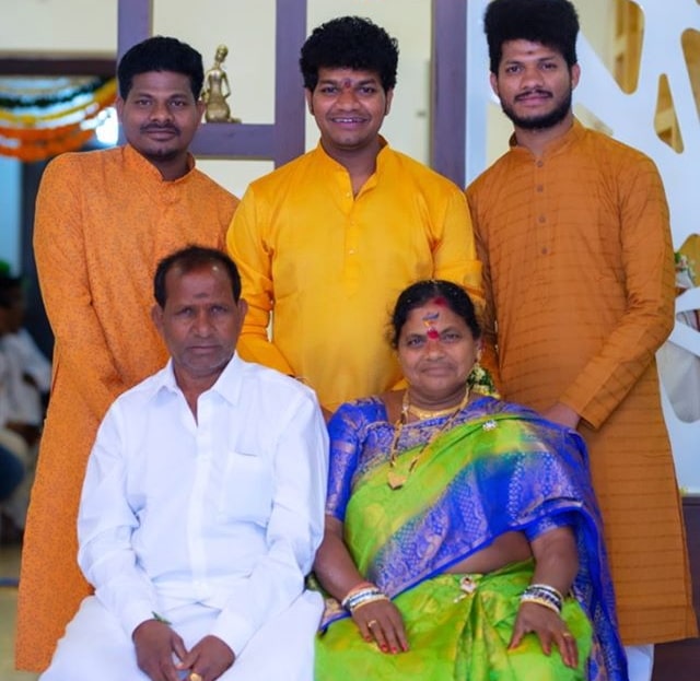 jabardasth avinash family