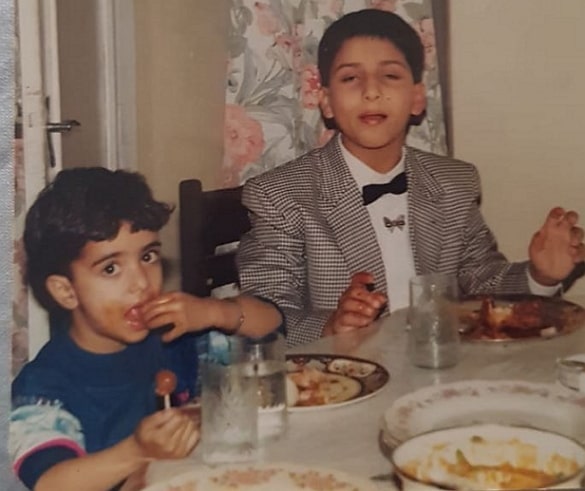 aly goni childhood photo