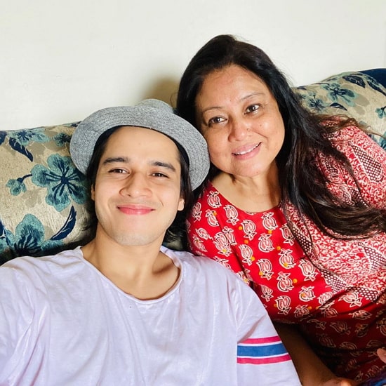 anshuman malhotra mother