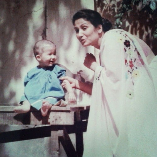 namita dubey childhood photo