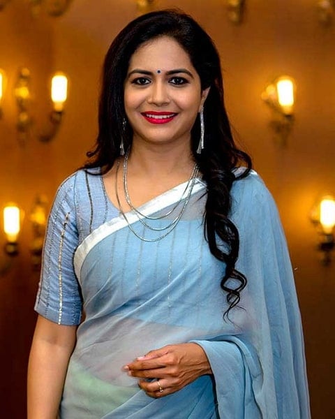 Sunitha Upadrashta Wiki, Age, Net Worth, Boyfriend, Husband, Family, Biography & More - TheWikiFeed