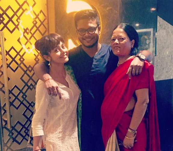 devoleena bhattacharjee family