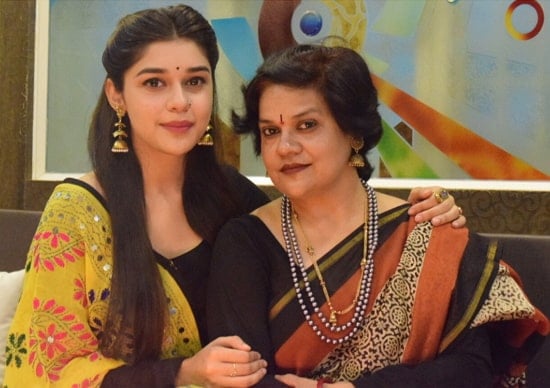 eisha singh mother