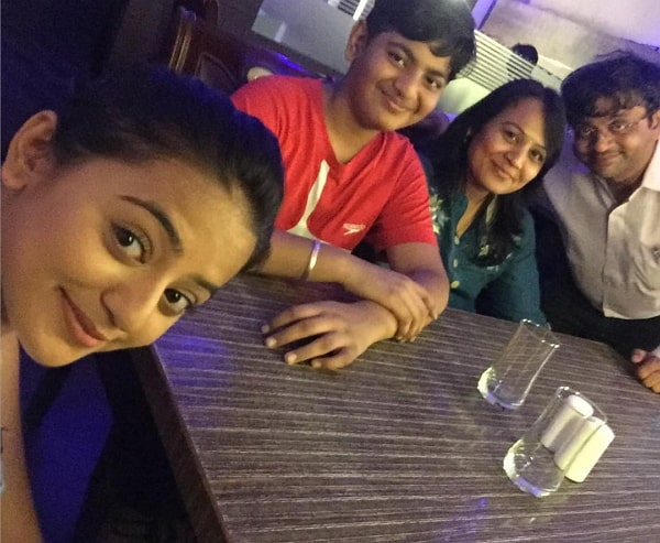 helly shah family