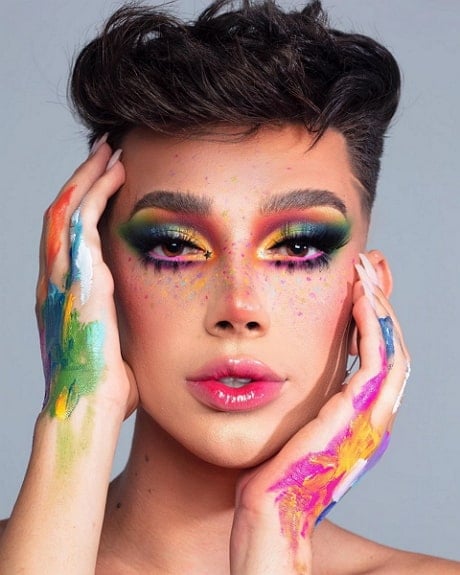 James Charles Age, Net Worth, Boyfriend, Family, Height and Biography -  TheWikiFeed