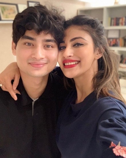 mouni roy brother