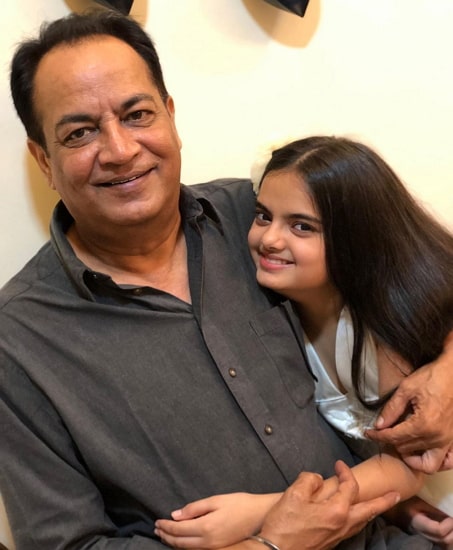 ruhanika dhawan father