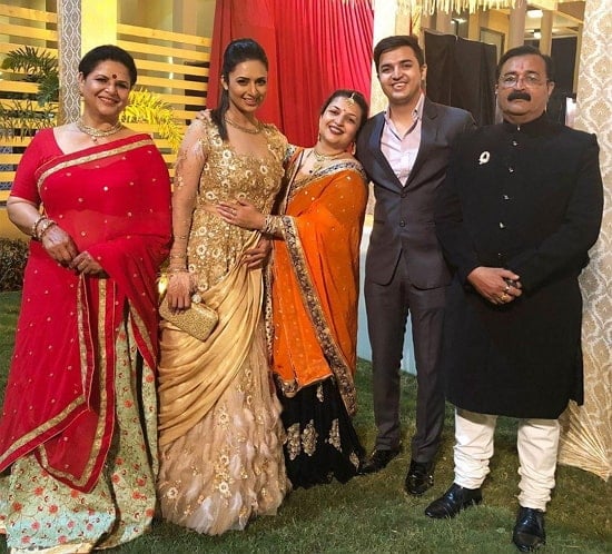 divyanka tripathi family