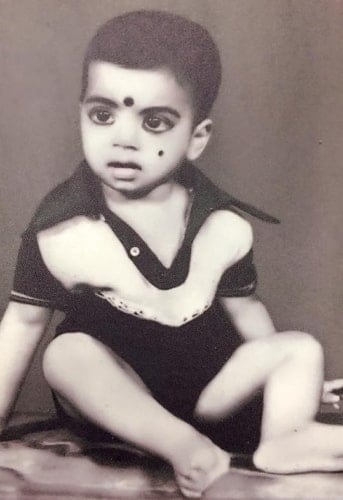 subi suresh childhood photo