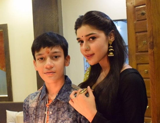 eisha singh brother