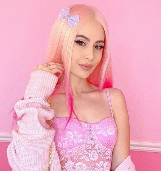 Leah Ashe Wiki Age Net Worth Boyfriend Family Biography More Thewikifeed - what is leah ashe roblox name