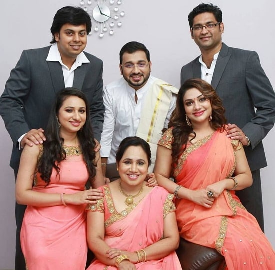 rimi tomy family