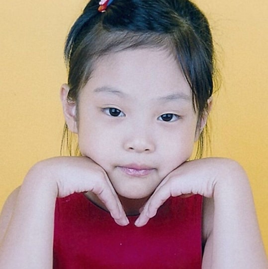 jennie kim childhood pic