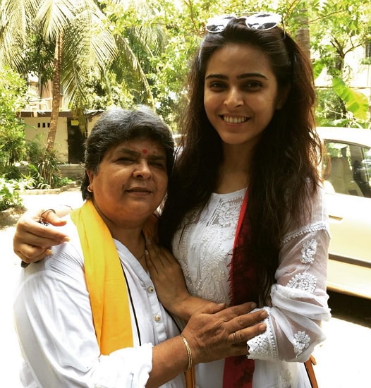 madhurima tuli mother