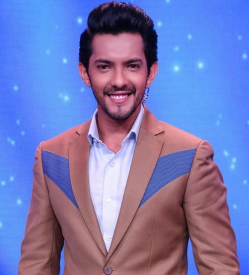 Aditya Narayan Wiki, Age, Net Worth, Girlfriend, Family, Biography