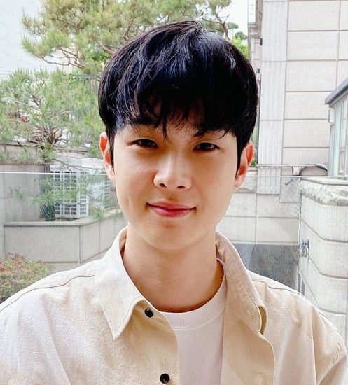 Choi Woo-Shik Age, Net Worth, Girlfriend, Brother, Family And Biography - Thewikifeed