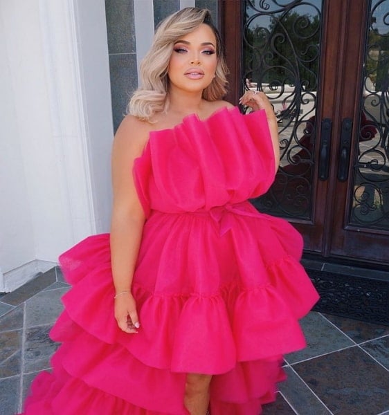 Hot trisha pics paytas Yahoo fait