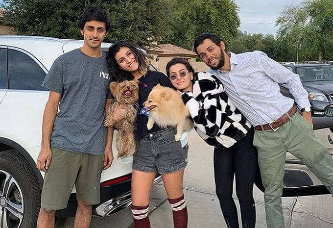 sssniperwolf with her siblings