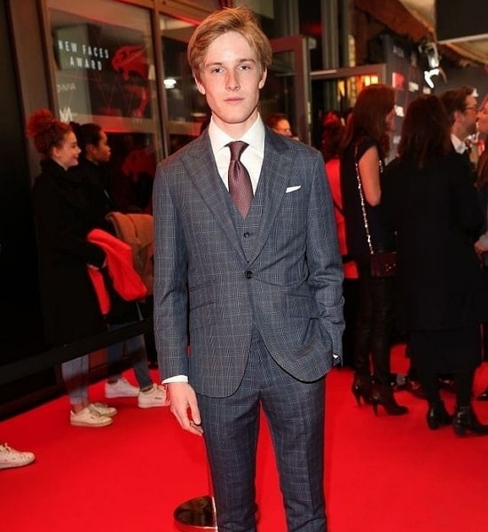 louis hofmann 