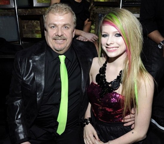 avril lavigne father