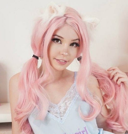 Belle Delphine (Cosplayer) - Age, Birthday, Bio, Facts, Family, Net Worth,  Height & More