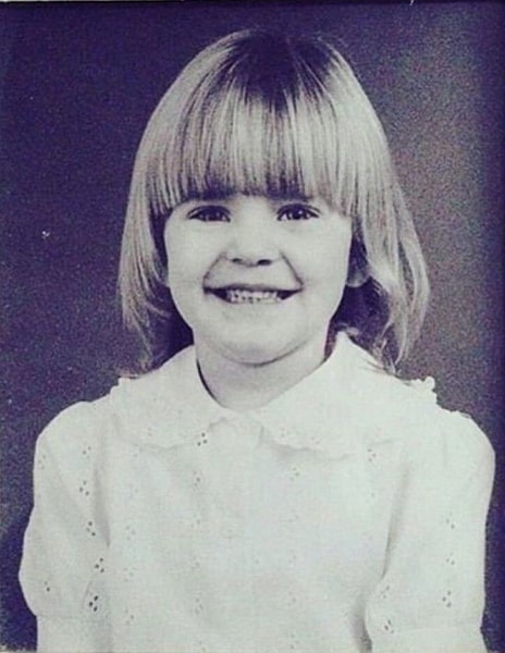 anne-marie childhood pic
