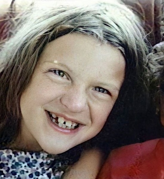 courtney love childhood pic