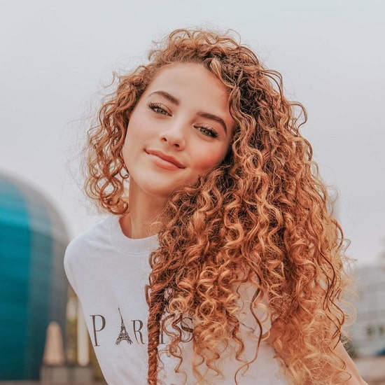 Sofie Dossi Age, Net Worth, Boyfriend, Family & Biography - TheWikiFeed