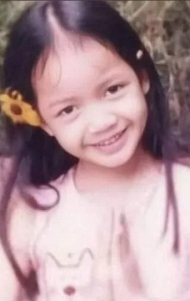 lisa childhood pic