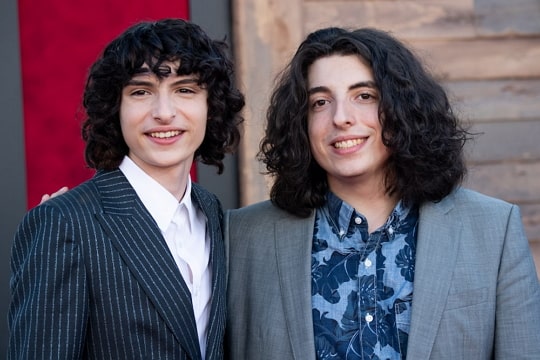 finn wolfhard brother