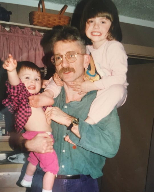 natalia dyer with her father