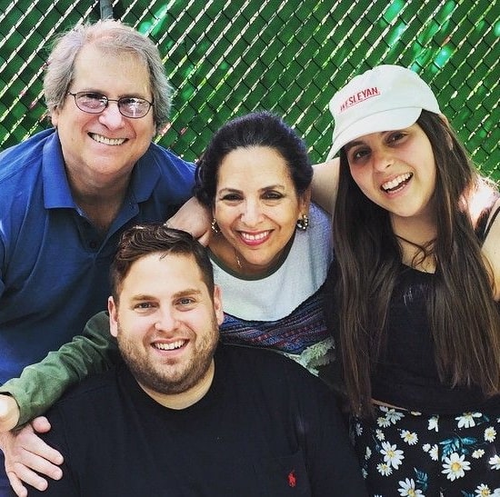 beanie feldstein family