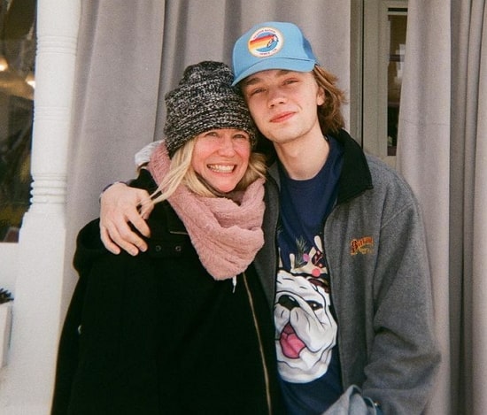 charlie plummer mother