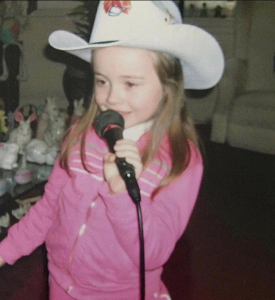 sabrina carpenter childhood pic