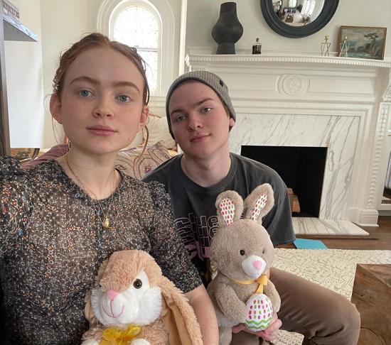 sadie sink brother