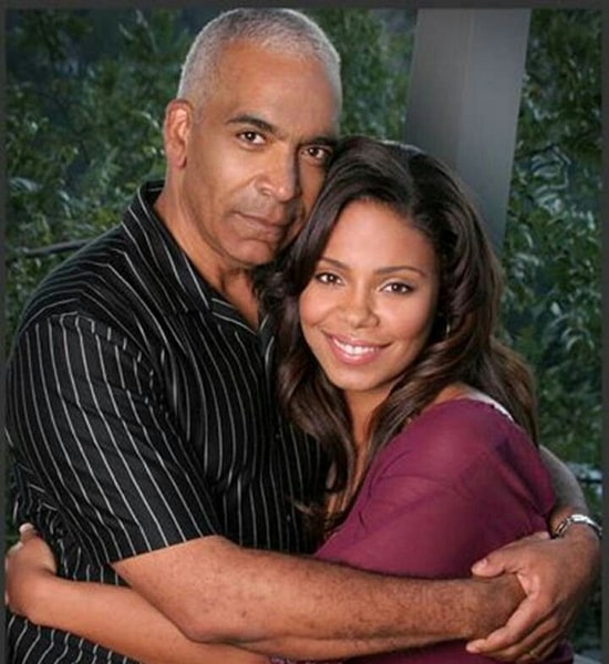 sanaa lathan father