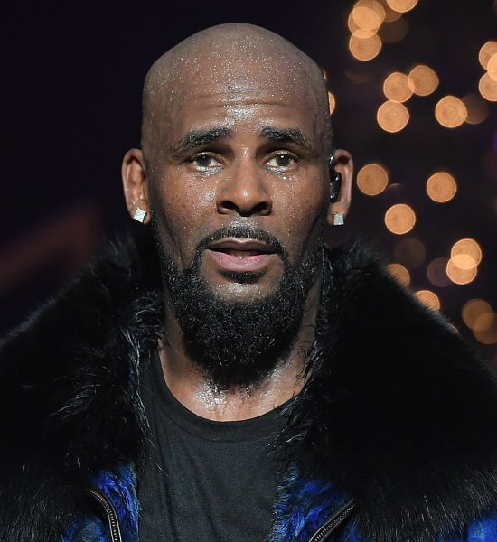 R. Kelly Age, Net Worth, Wife, Family, Height and Biography (Updated
