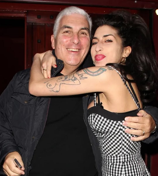 amy winehouse father