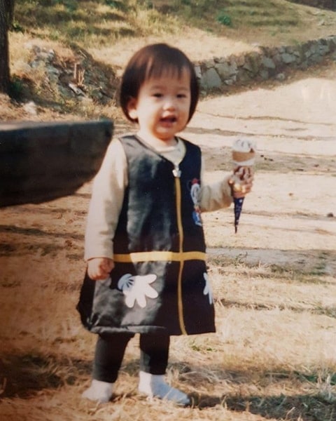 an yu-jin childhood pic