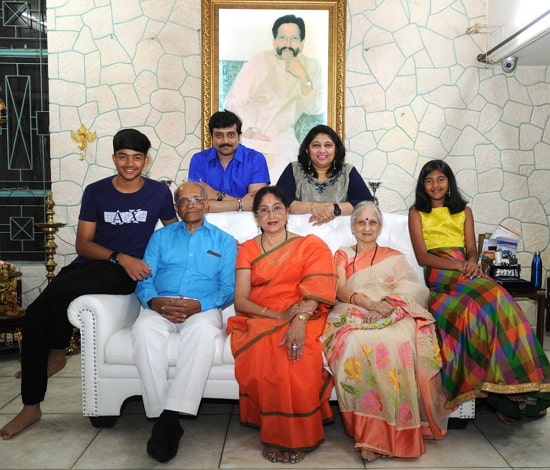 aniruddha jatkar family