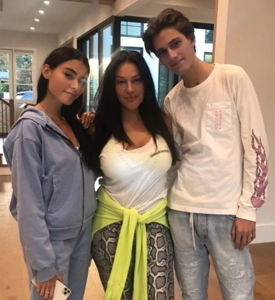 madison beer mother brother