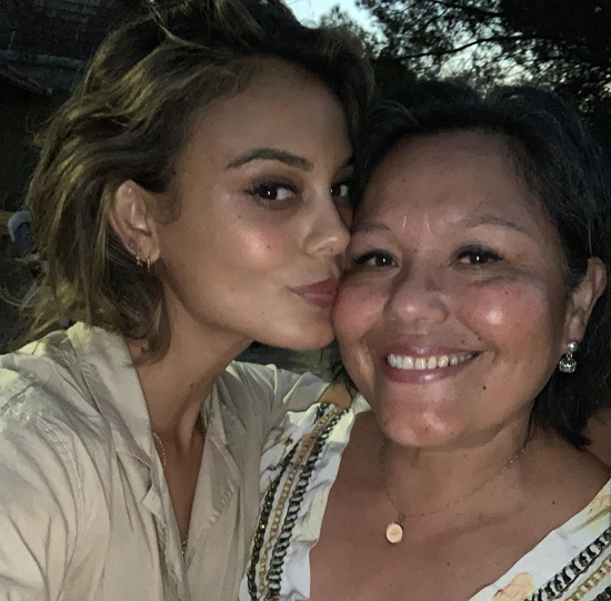 nathalie kelley mother