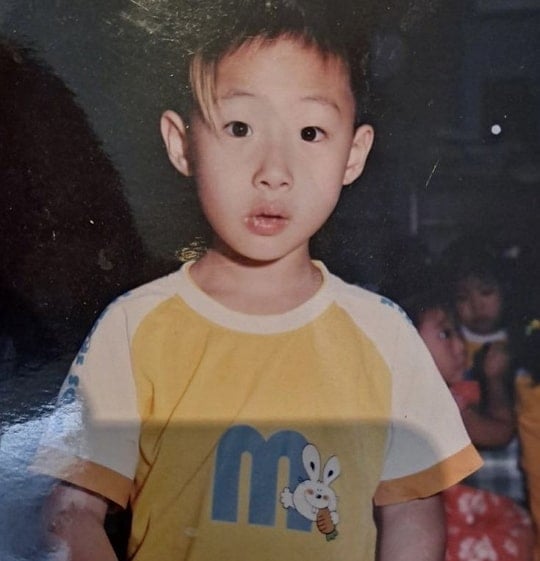 song min gi childhood pic