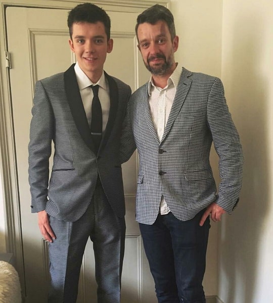 asa butterfield father