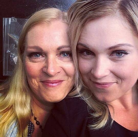 eliza taylor mother