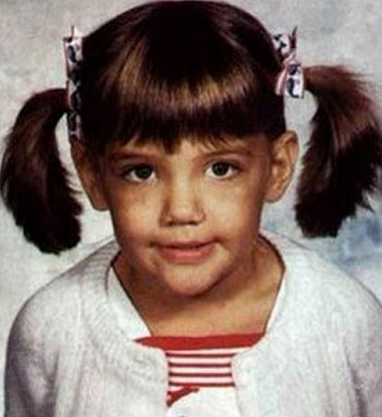 katie holmes childhood pic